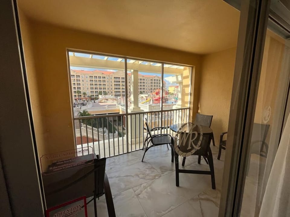 Patio with outdoor furniture 