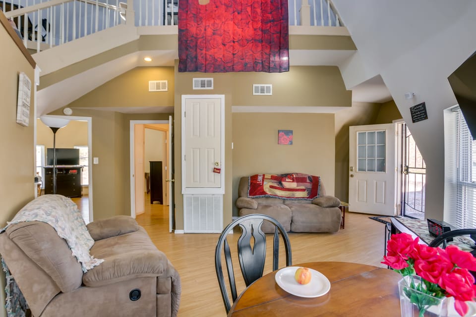 Angie Vacation Rental | 1BR | 1BA | 1,000 Sq Ft | Step-Free w/ Access