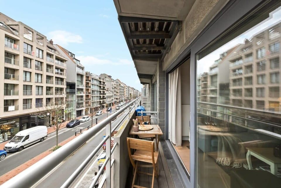 Terrace with lateral seaview