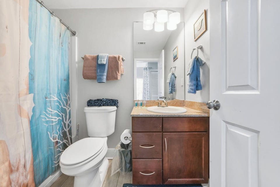 2nd Bathroom