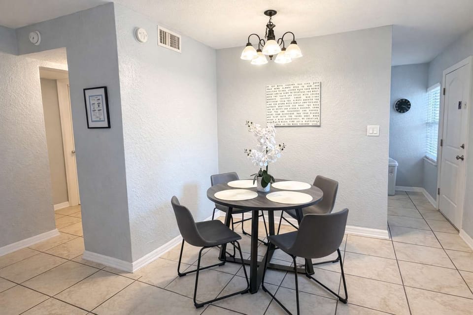 Set the Table! Enjoy precious family moments at the Dinning Table and get the energy you'll need for the day! 