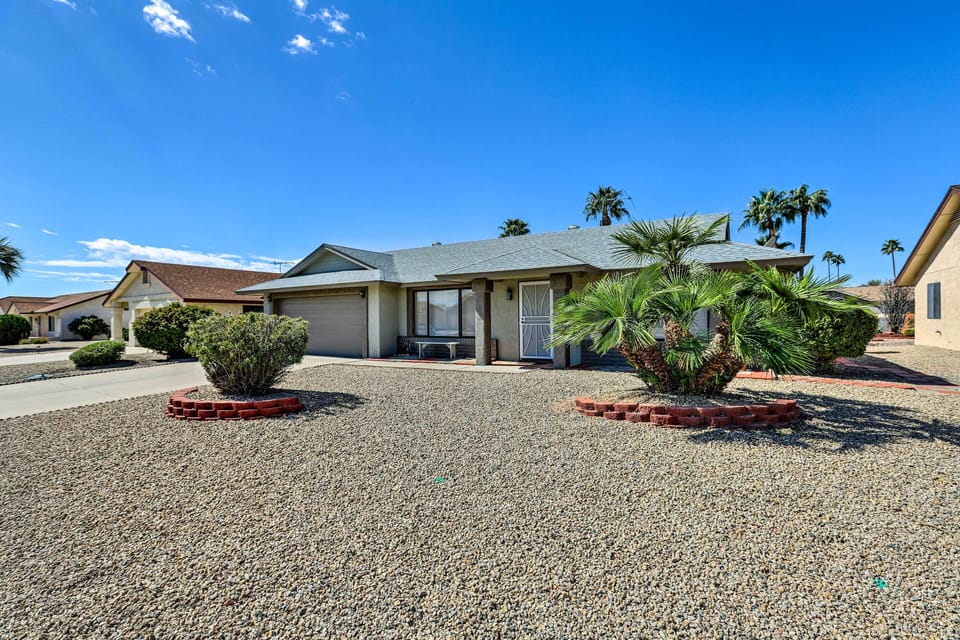 Sun City West Vacation Rental | 2BR | 2BA | Step-Free Access | 1,046 Sq Ft