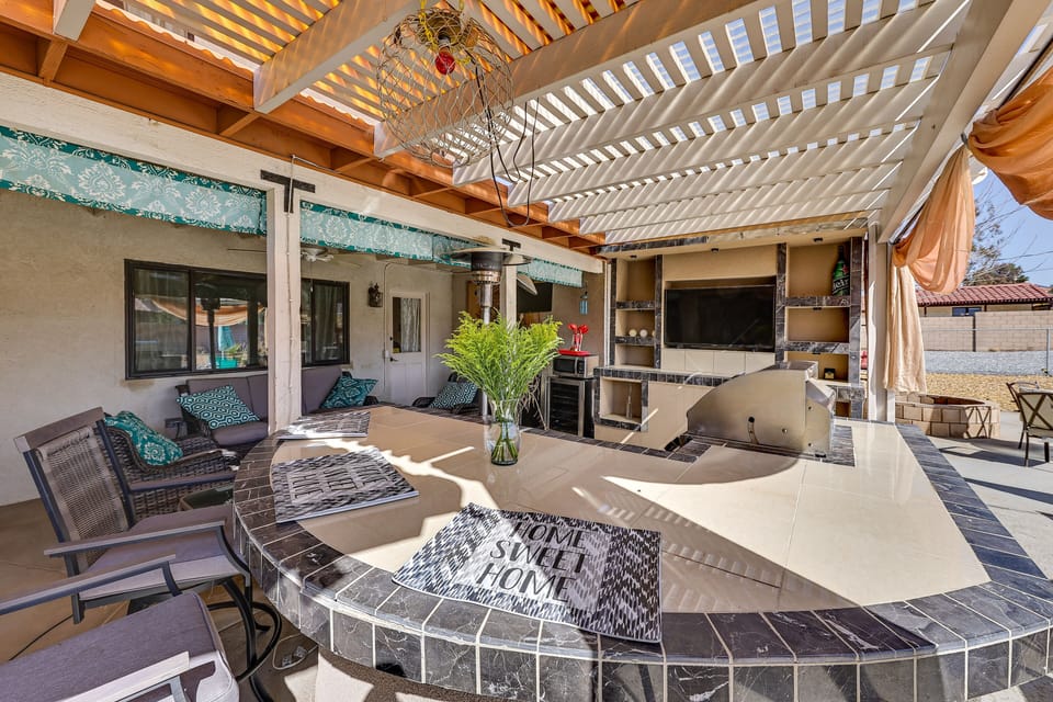 Covered Patio | Kitchen | Gas Grill | Patio Heaters