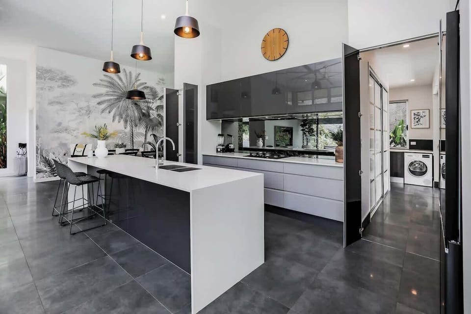 Kitchen | Pindari Retreat | Fully equipped kitchen with butlers pantry, large fridge, pantry basics (salt, pepper, olive oil, cleaning products), popcorn machine, soda maker, blender, coffee machine, dishwasher.
