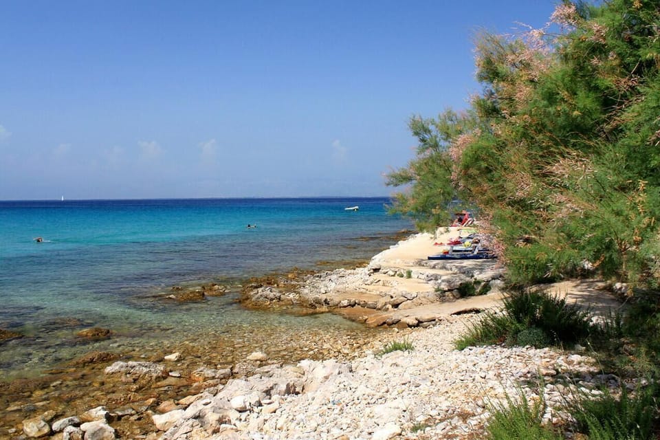 Nearby beaches