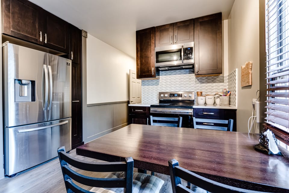 1st floor Full Kitchen