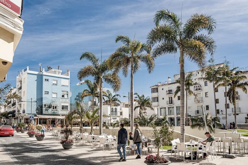 Estepona Old Town, Explore the beautiful Town, Neighbourhood. 