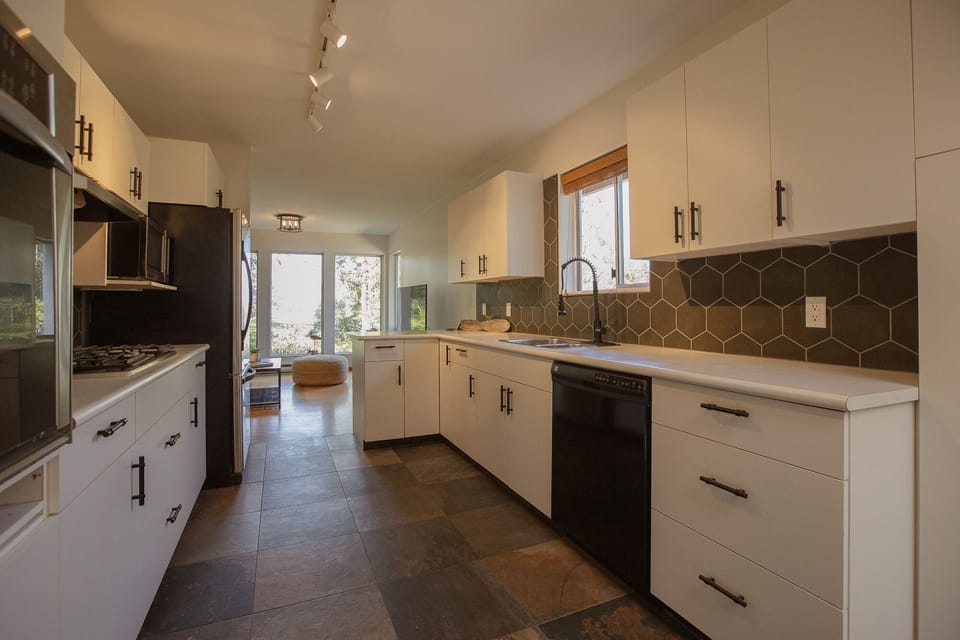Large Kitchen
