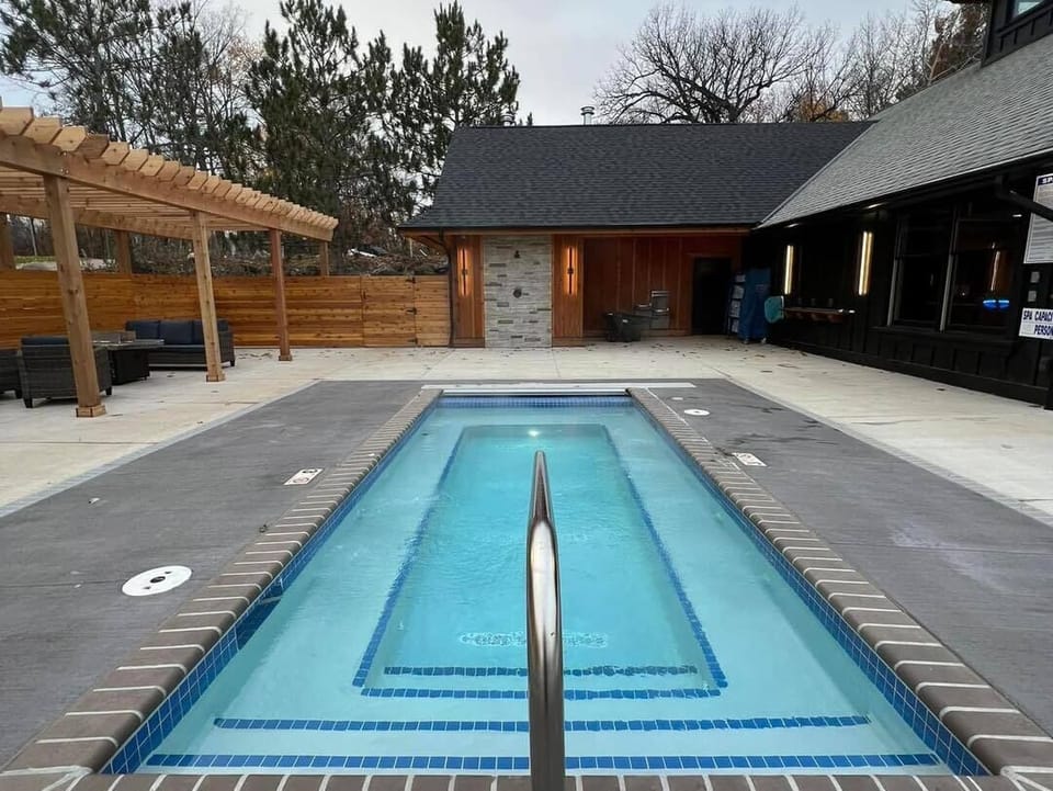 QD hot tub