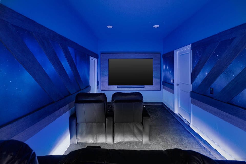 Movie Theater w/ Reclining Chairs *Highlight*