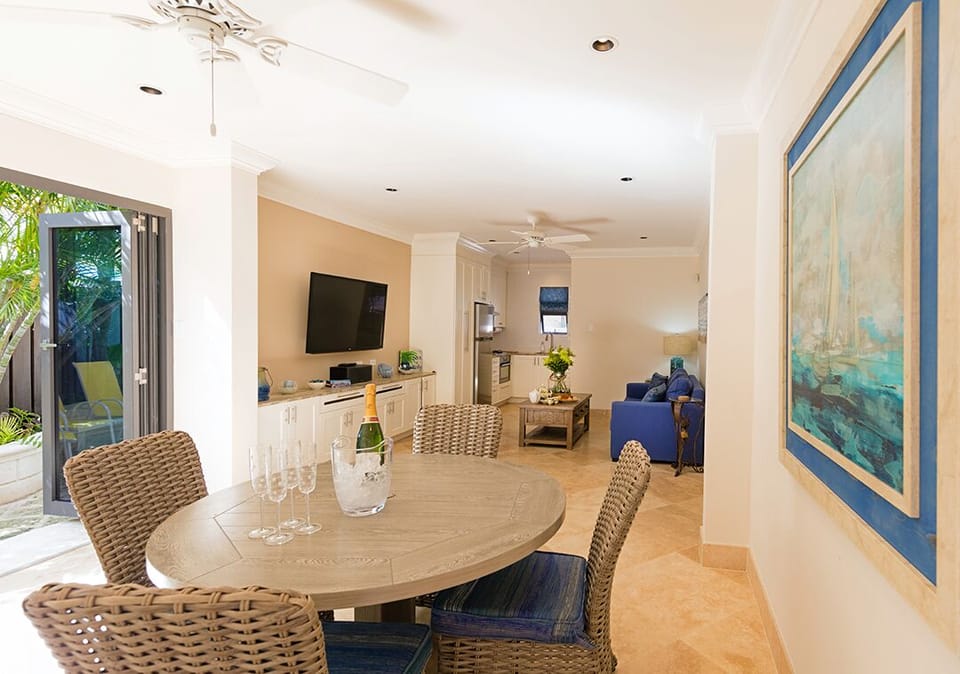 Dining area onlooking living area - cottage 