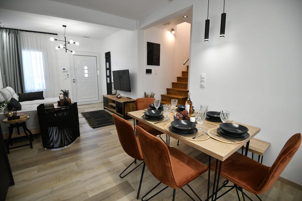 Olive Forest Villa- Fully equipped kitchen with dining table for 6 people