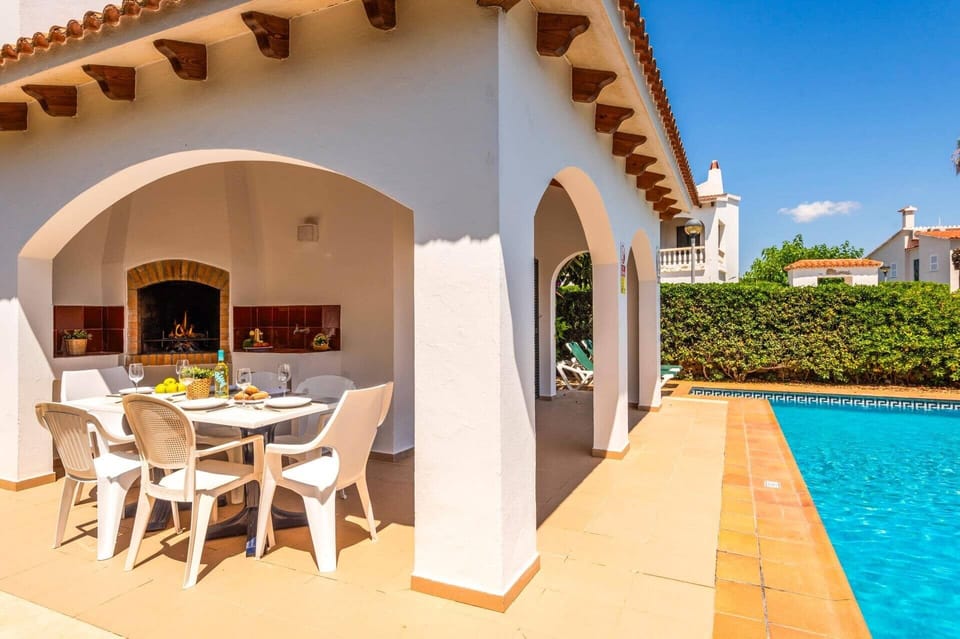 Villa Sunflower image