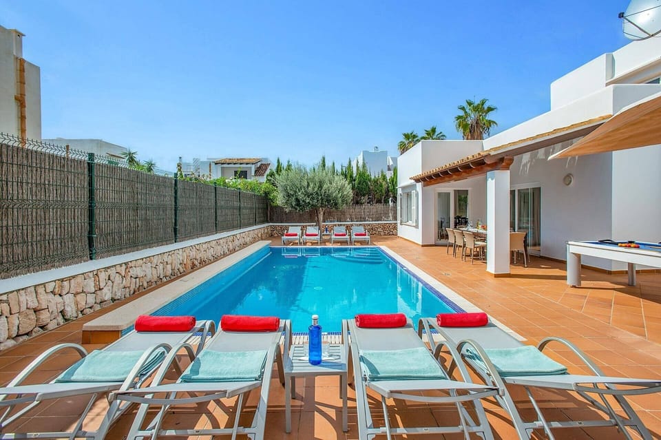 Villa Estribor image