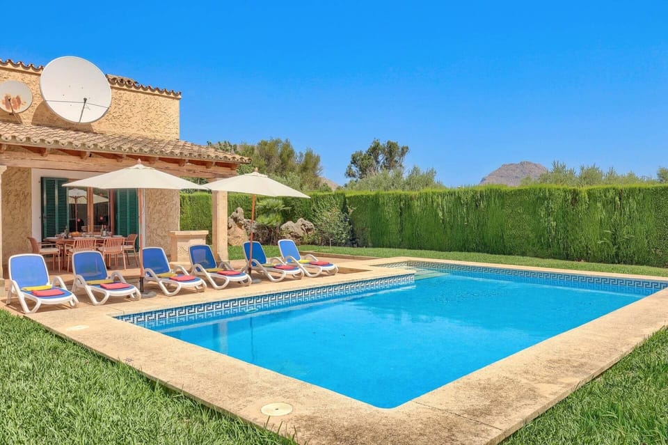 Villa Vidrier I image