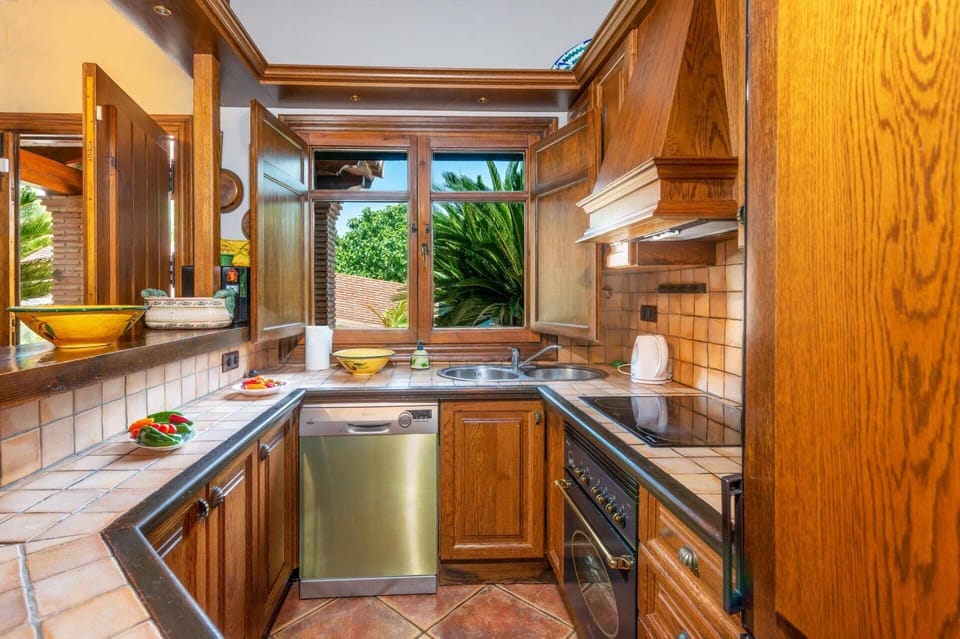 Villa Jarros image