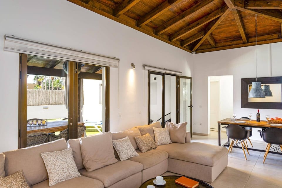 Villa Papagayo Deluxe image