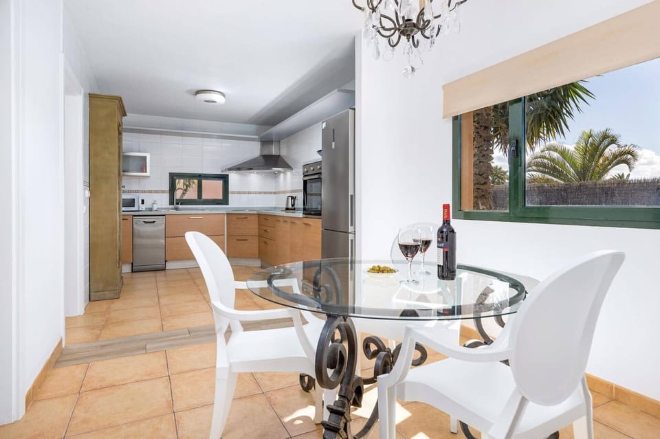 Villa Palm View image