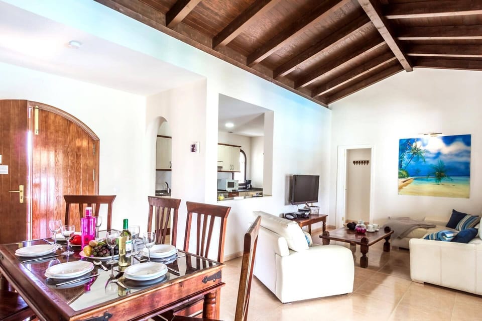Villa Oasis image