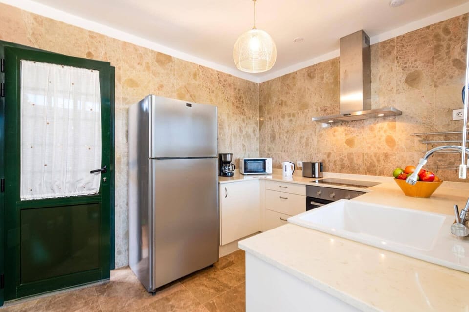 Villa Marnie image