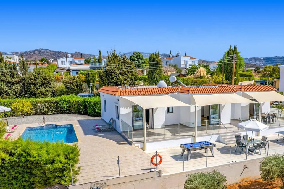 Villa Rhea image