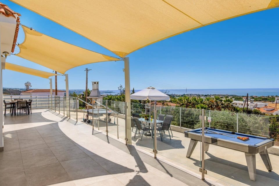 Villa Rhea image