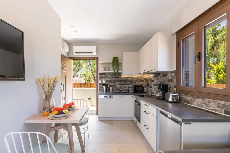 Villa Maira Azalea image