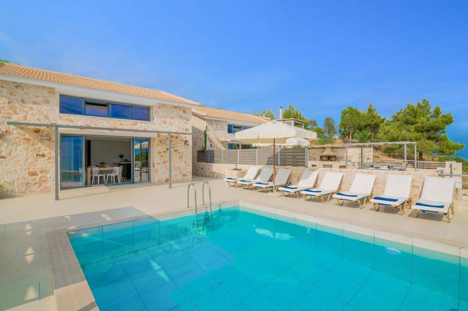 Villa Chrysso image