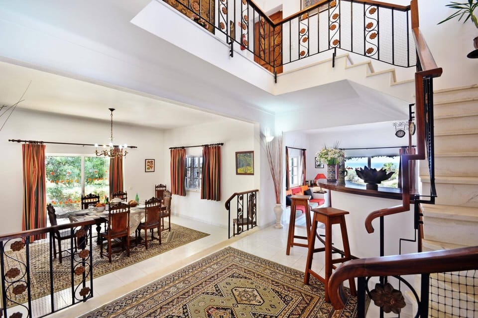 Villa Maisie image
