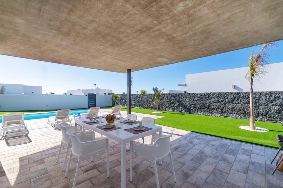 Villa Malvasia image