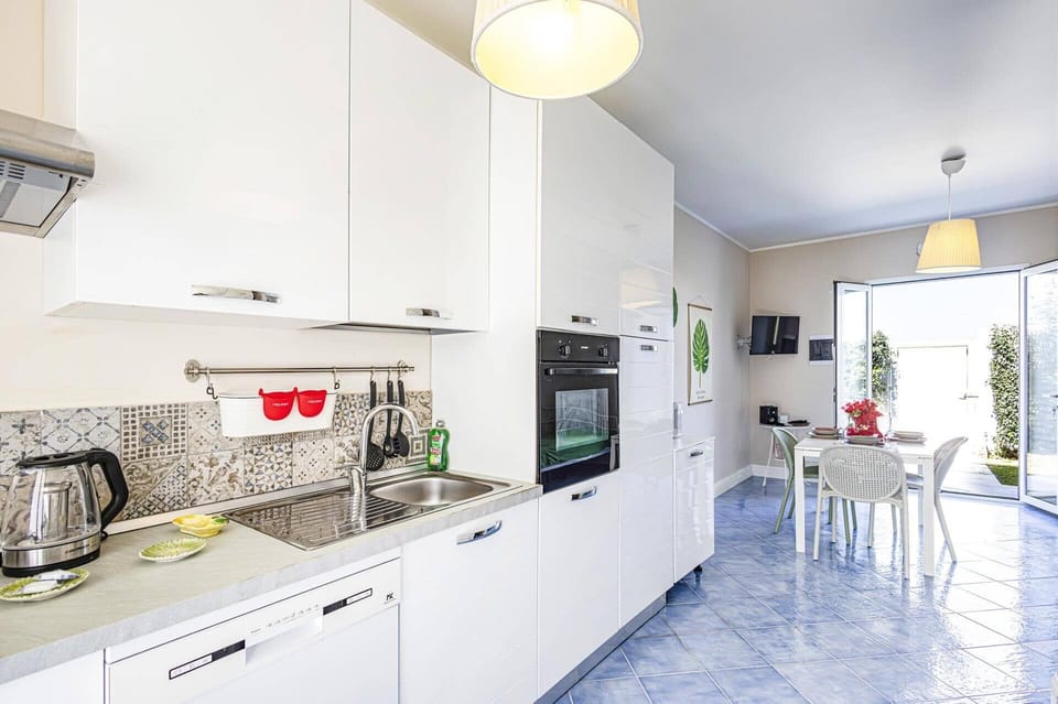 Villa Luce image