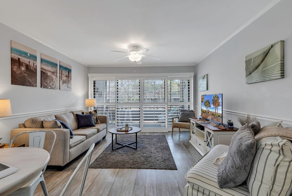 Welcome to Two Beaches One Dune