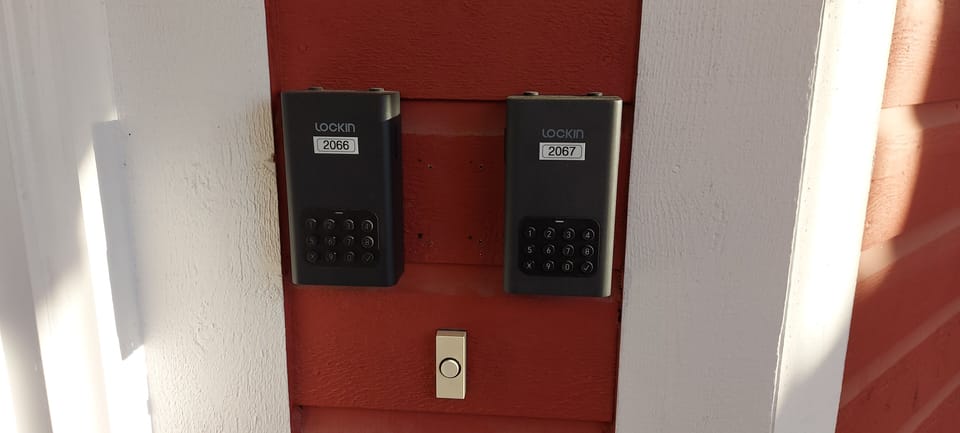 Lockin boxes