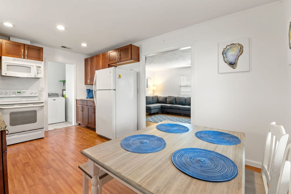 NHCC21: Sounds About Wright | Dining Area