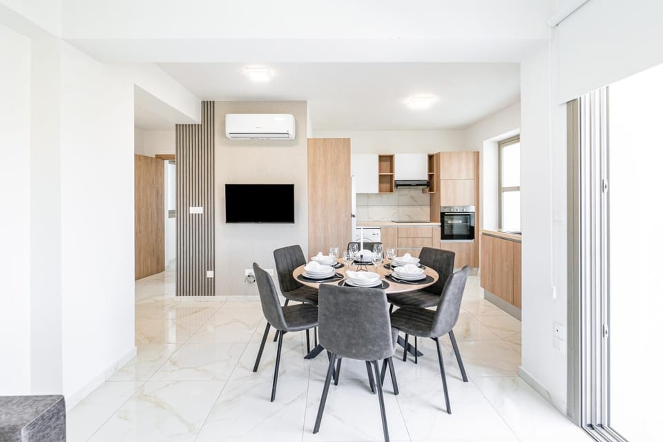 Adolina Two Bedroom Apartment 101 (10327)