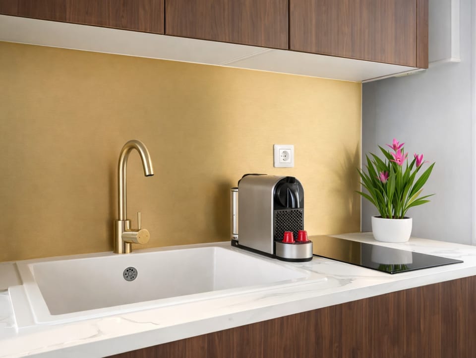 Experience culinary convenience with ustensils & amenities