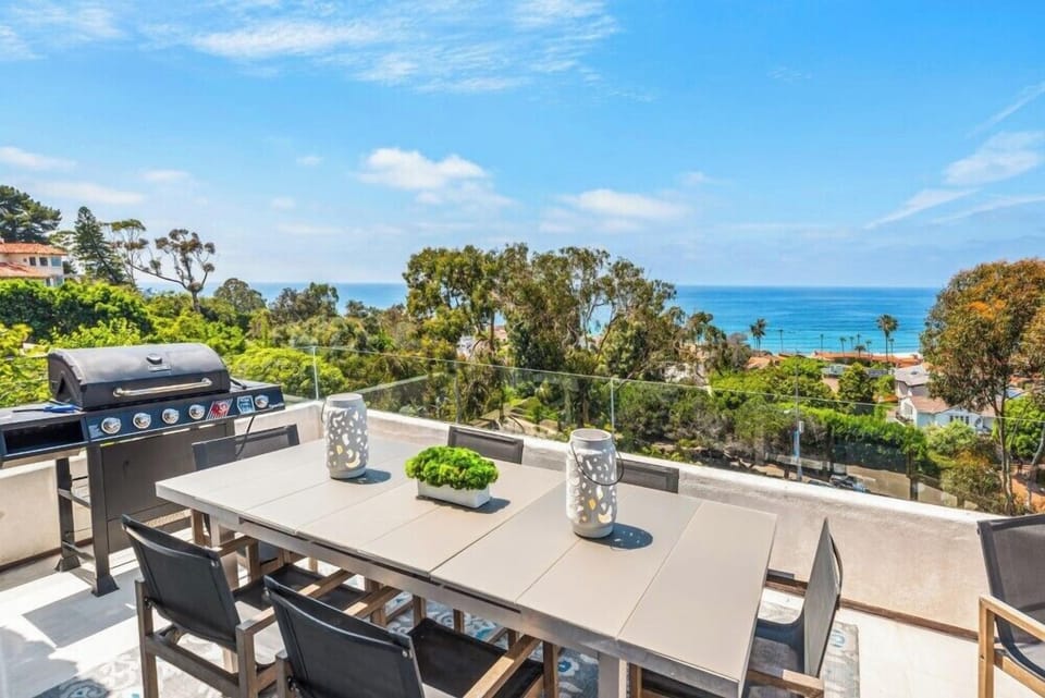 Dine in style and with a view!