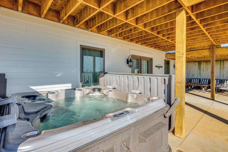 Greenfield Vacation Rental | 3BR | 1BA | Stairs Required | 1,200 Sq Ft