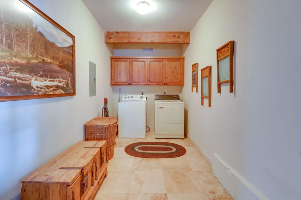 In-Home Laundry  | 1st Floor