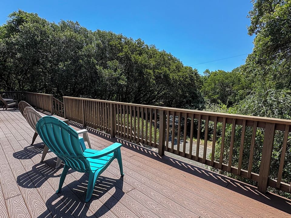 Sun Deck 2025
