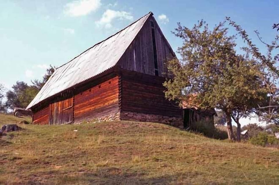 • Cozo Fantu • Log cabin holidays in the Transylvania Carpathian Mountains Romania
