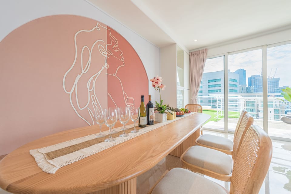 A wide dining space that seats 8