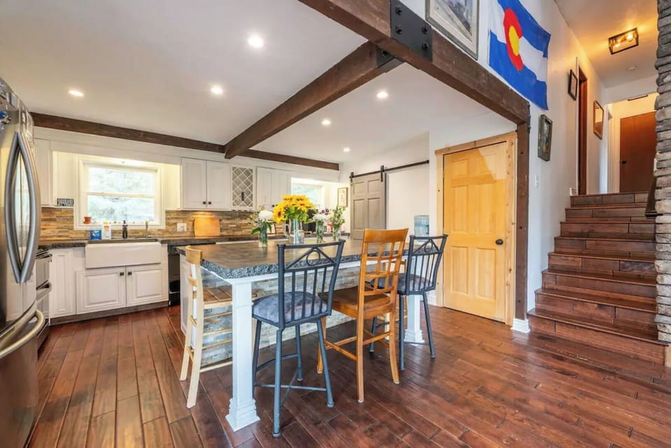 Kitchen view from the couch. Showing off the island!