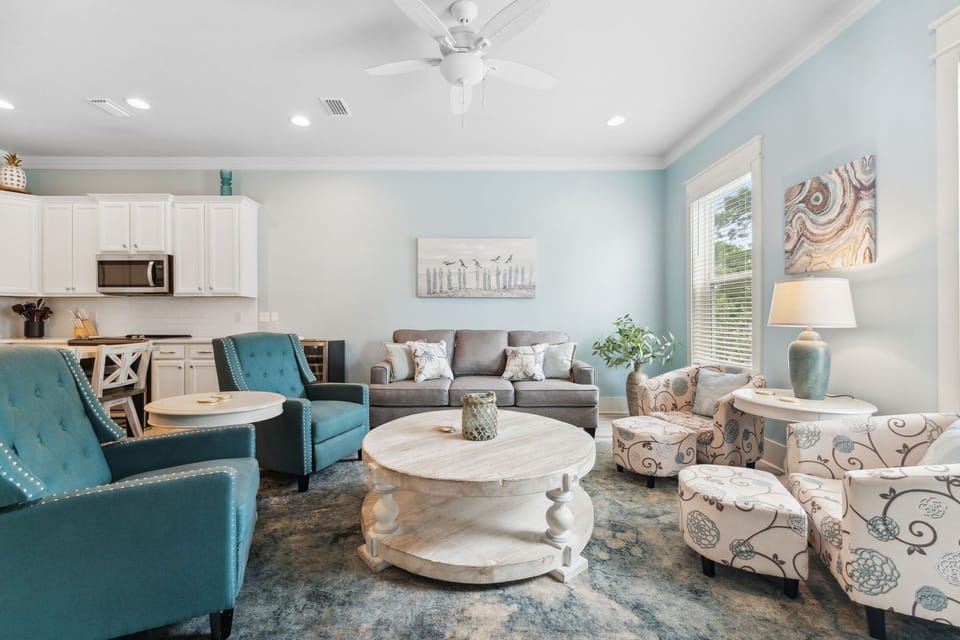 2nd Floor Living Room