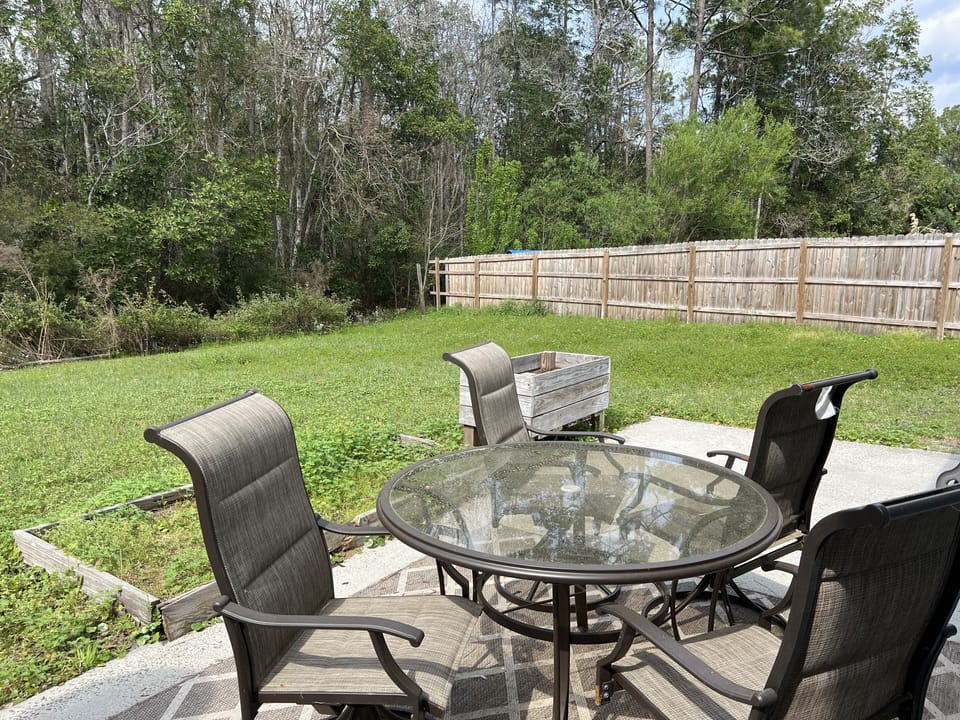 Outdoor dining