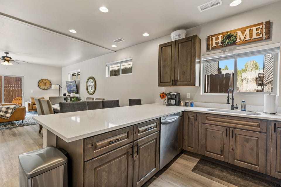 Large U shaped kitchen