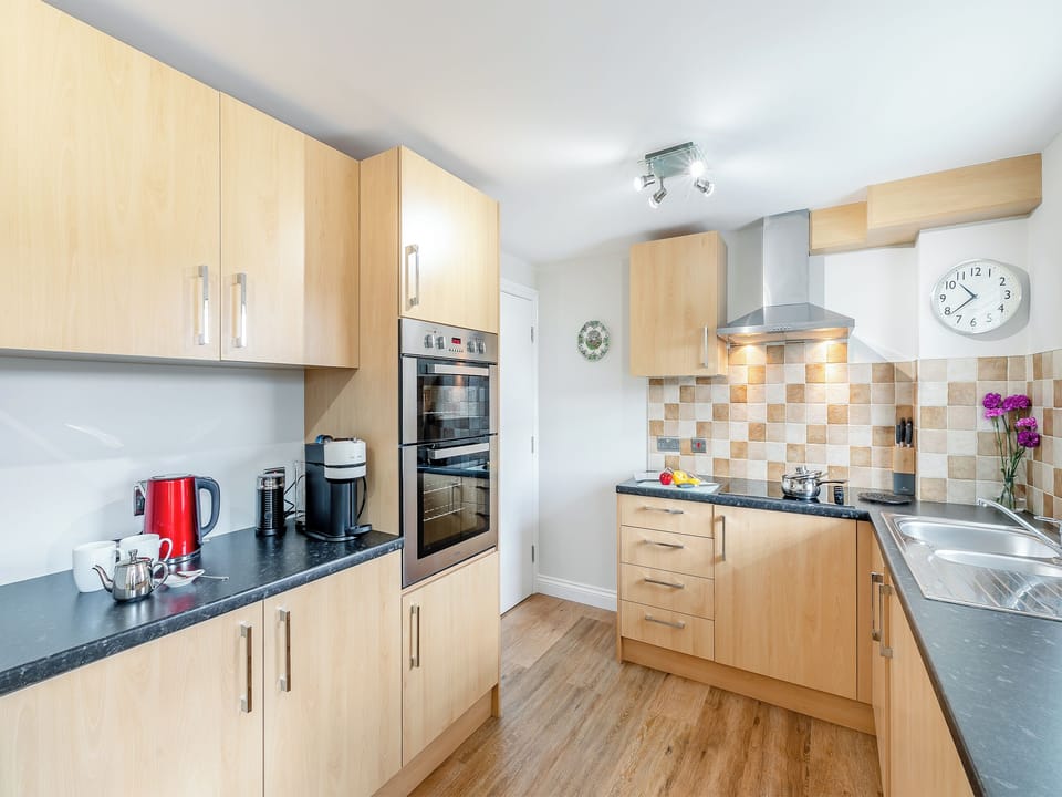 Kitchen | Anne&rsquo;s Cottage, New Mills