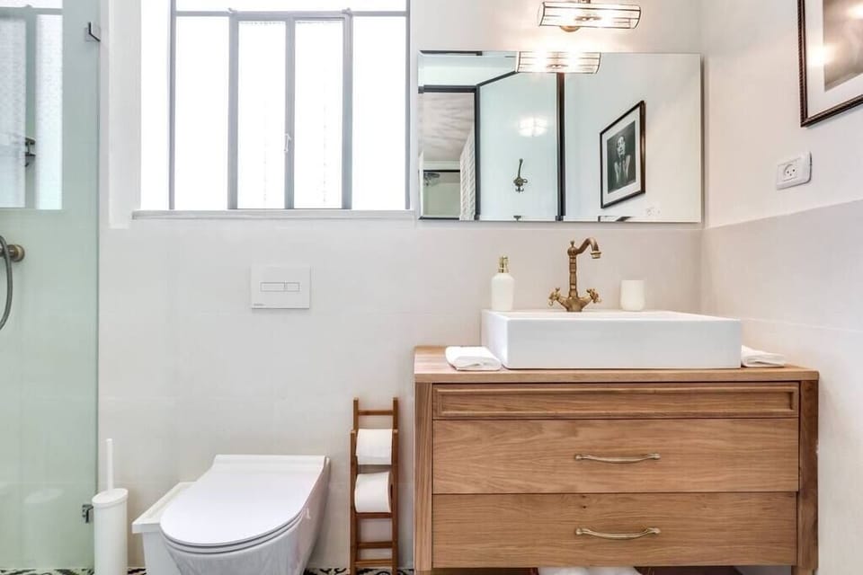Bathroom2