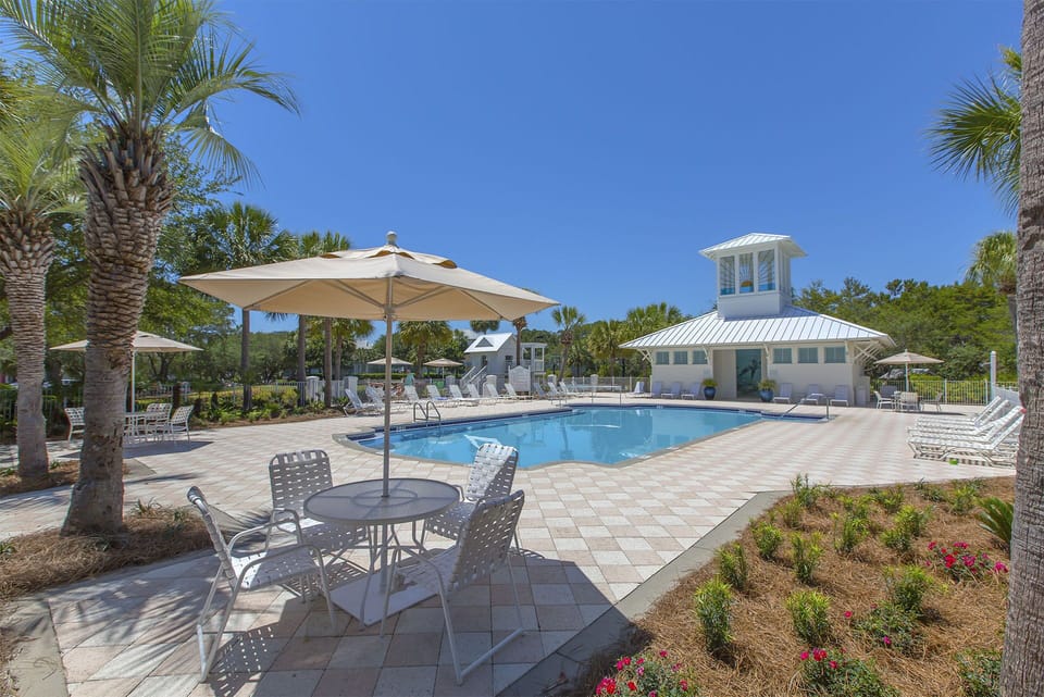 Carillon-Beach-Community-Pool