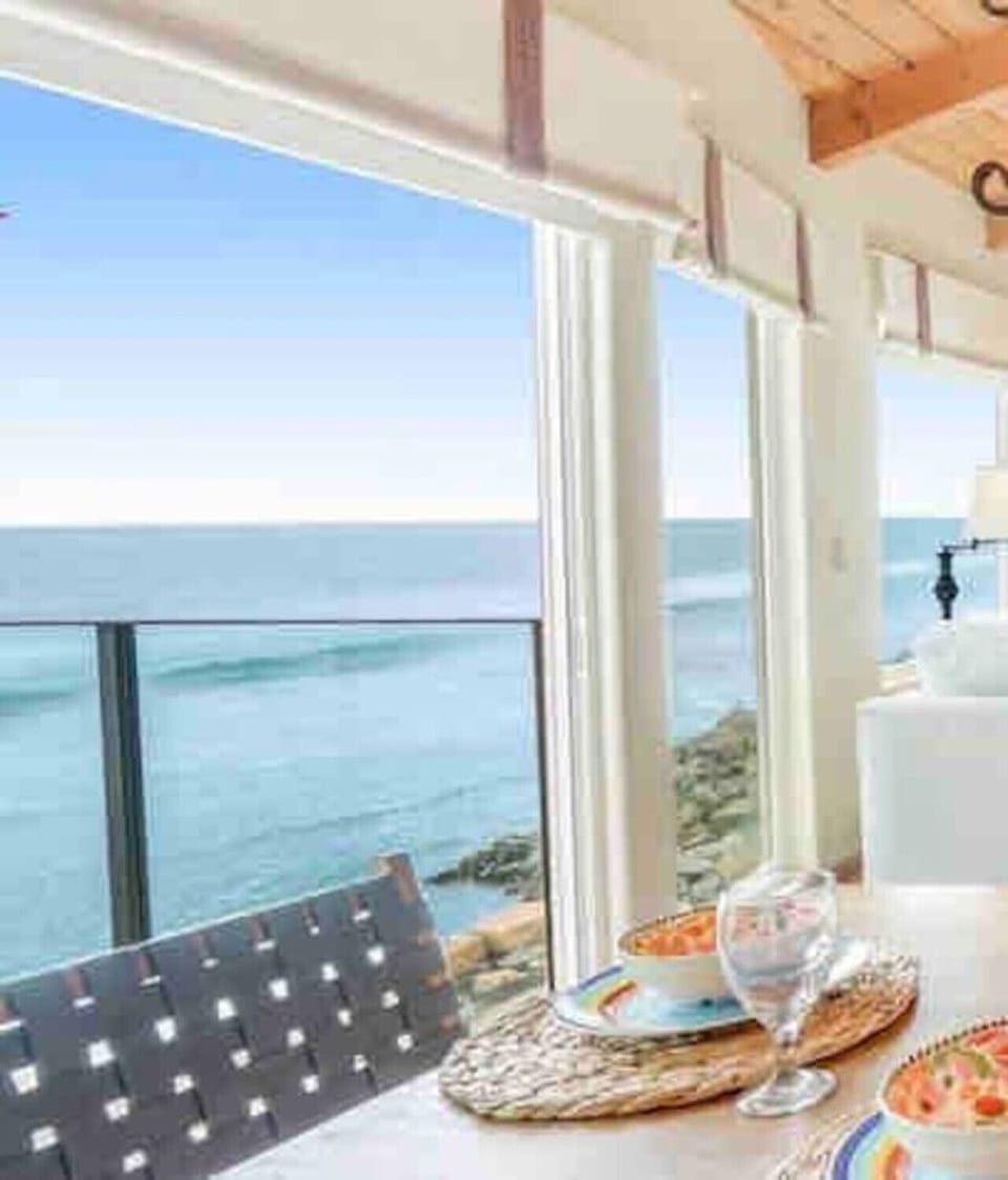 `Best beachfront rental in Oceanside California.` `Family-friendly beach house near Oceanside Pier.` `Pet-friendly oceanfront vacation rental.` `Large beachfront home for family reunions.` `Walkable beach house near restaurants and coffee shops.` `Luxury 